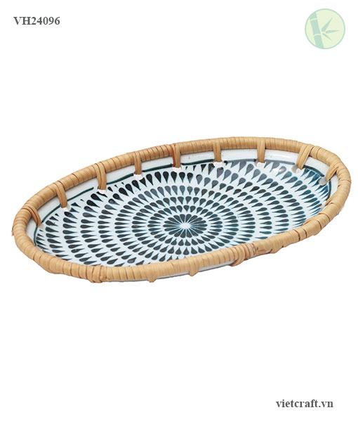 Handmade Ceramic Dish with Rattan Frame – Stylish and Sustainable Tableware from Vietnam